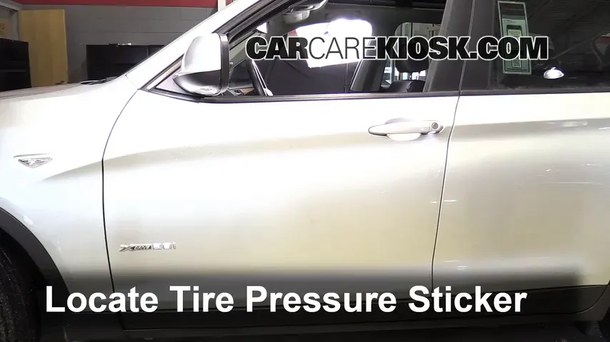 2011 BMW X3 xDrive28i 3.0L 6 Cyl. Tires & Wheels Check Tire Pressure